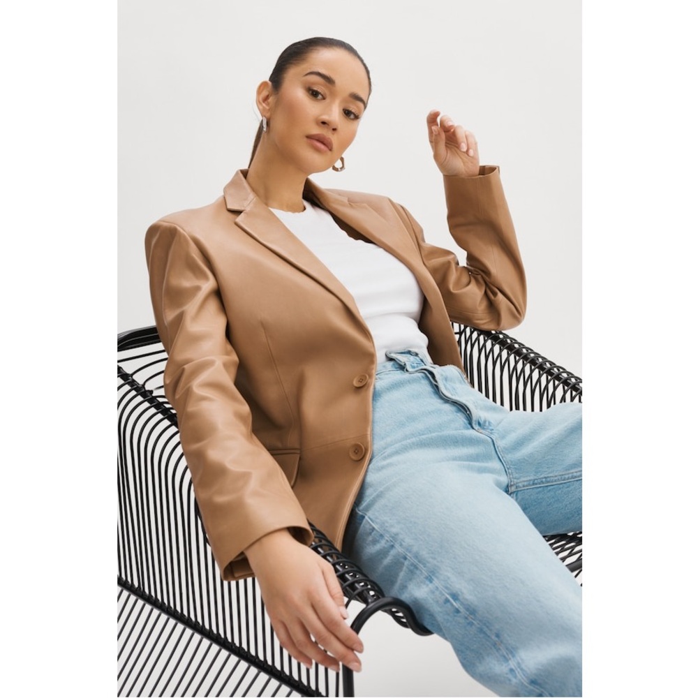 Lamarque Felina Oversized Leather Blazer, Size XXS